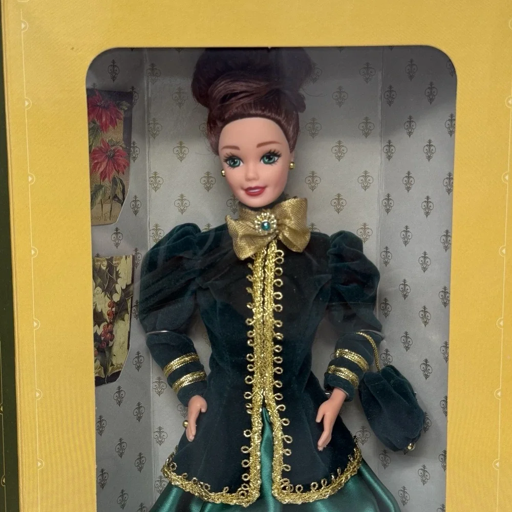 Yuletide Romance Barbie Hallmark Special Edition 1996 Mattel #15621 Unopened Box